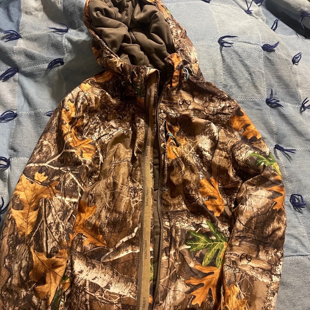 Realtree camo jacket - Picture 2 of 2